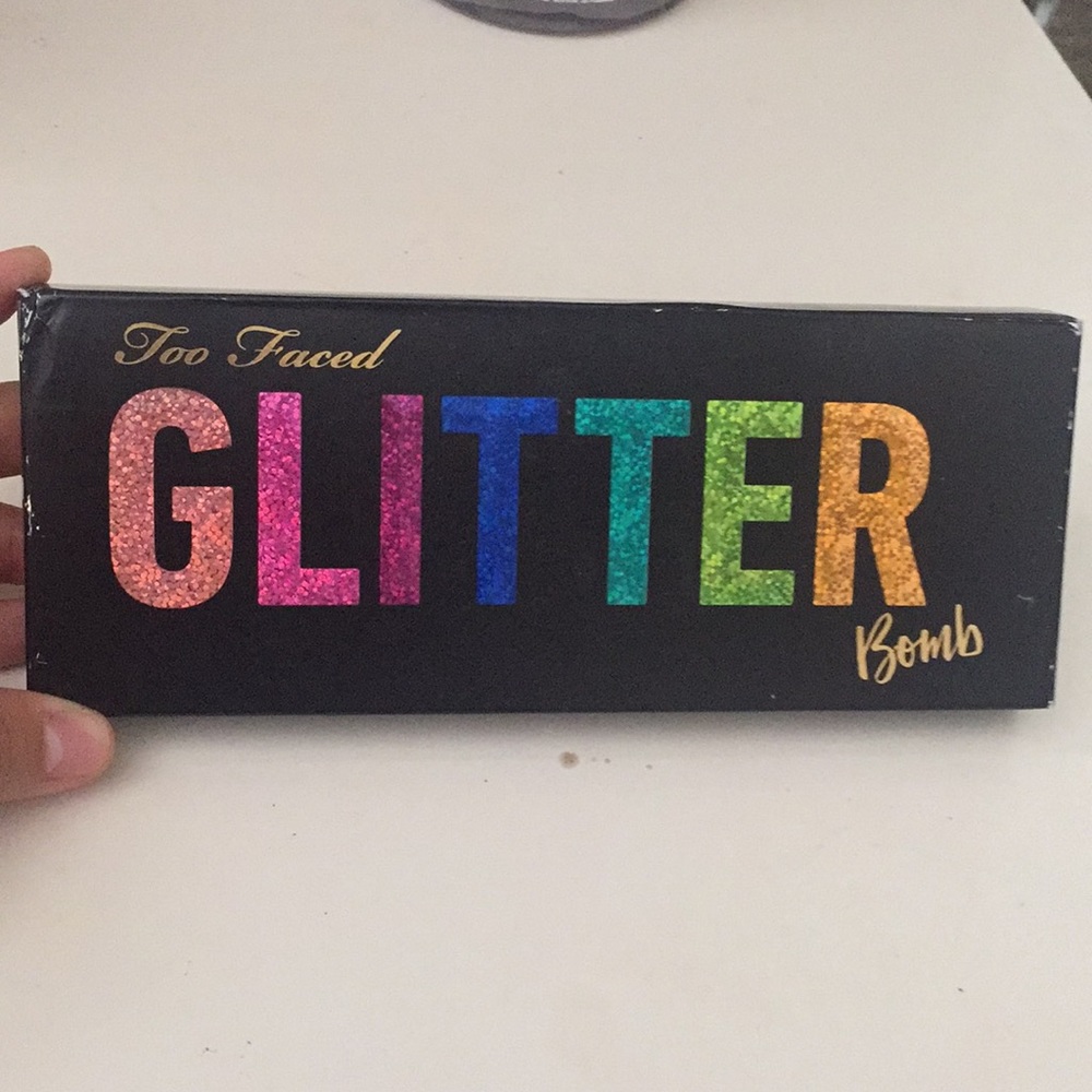 TWO FACED GLITTER pallets